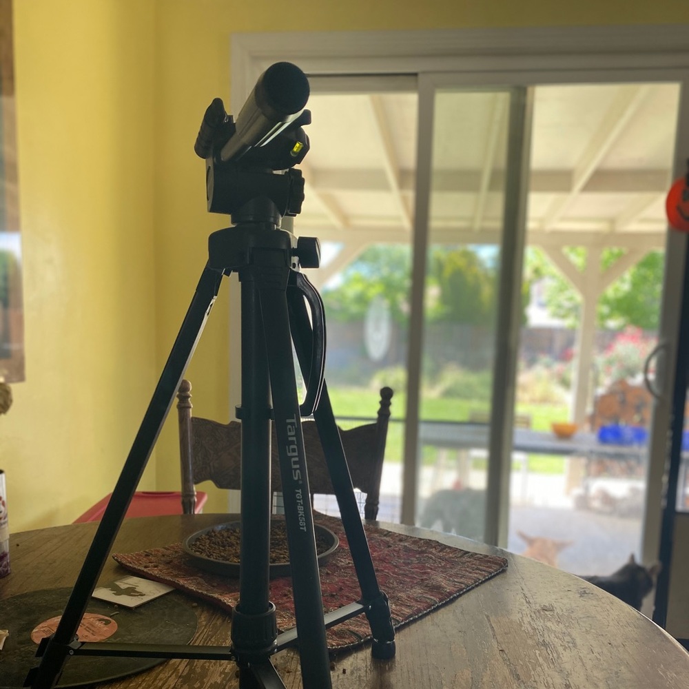 TARGUS 3 way panhead Tripod